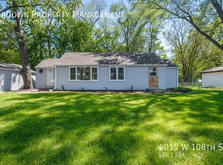 4019 W 108th St, Bloomington, MN 55437