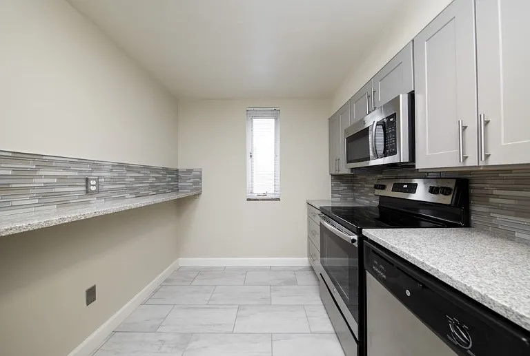401 Shady Ave #C204 — Photo 9