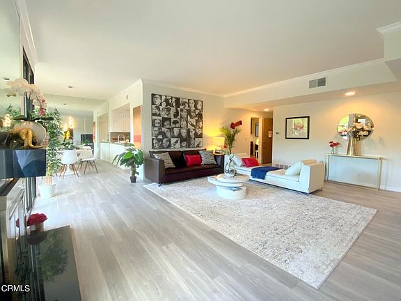 3rd image of 723 Westmount Dr APT 202