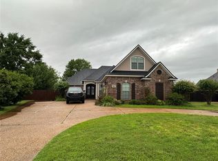 502 Half Moon Ln, Bossier City, LA 71111