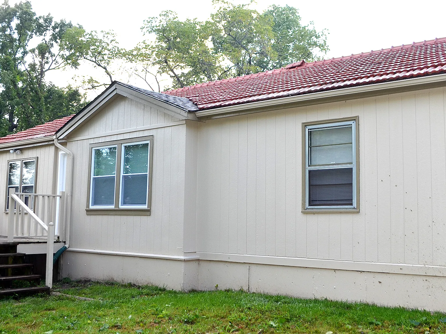 3 bed, 1076 sqft, $1,350 — Photo 2