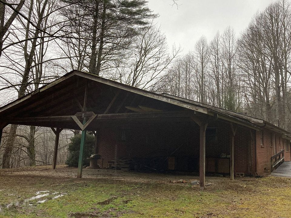 2nd image of 615 Gassaway Rd