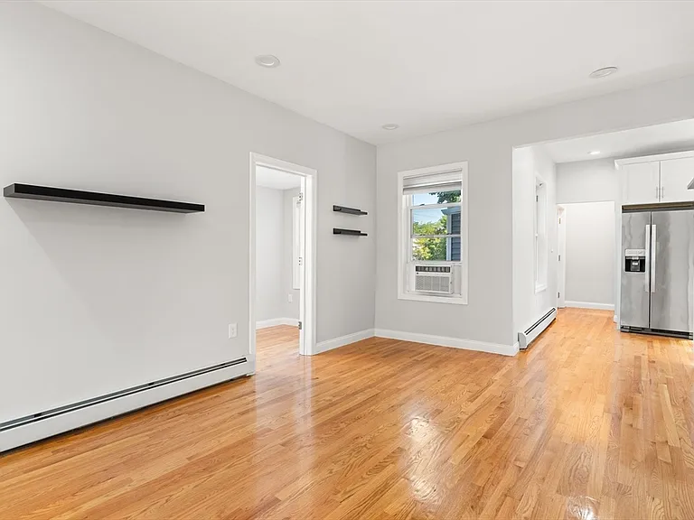 334 E Squantum St — Photo 12