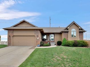 9509 E Stafford Ct, Wichita, KS 67207