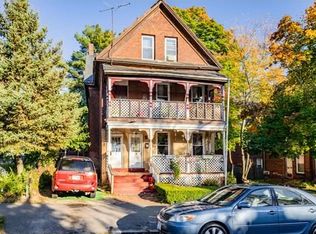 35 Oconnor Ave, Holyoke, MA 01040