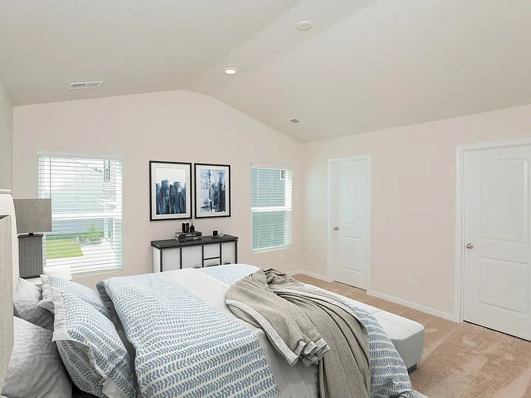 317 Greenwood Valley Ct — Photo 9