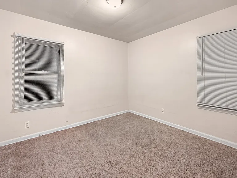 9227 Prest St — Photo 10