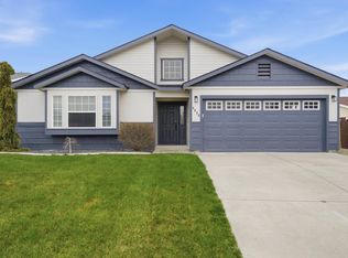 8536 W Canyon Ave, Kennewick, WA 99336