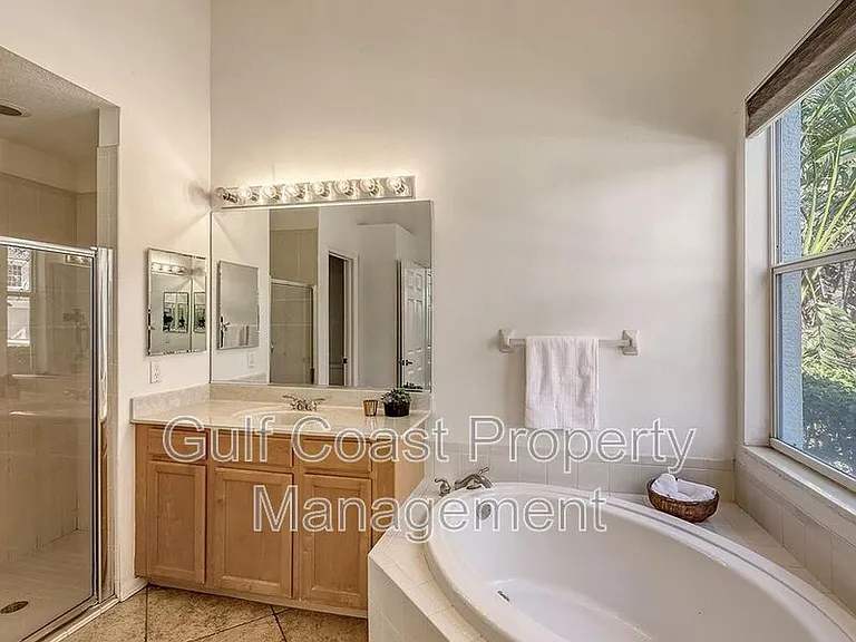 6836 Bay Hill Dr — Photo 16