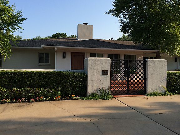 3rd image of 1800 Drakestone Ave