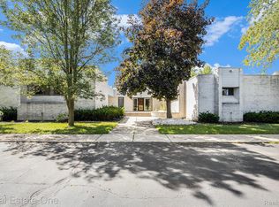 1235 Sagebrush Ct, Flint, MI 48532