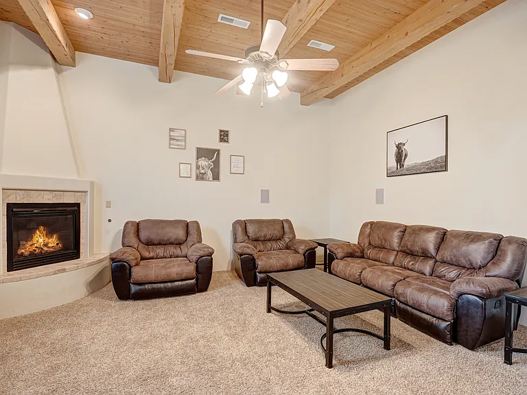 8860 Desert Fox Way NE — Photo 3