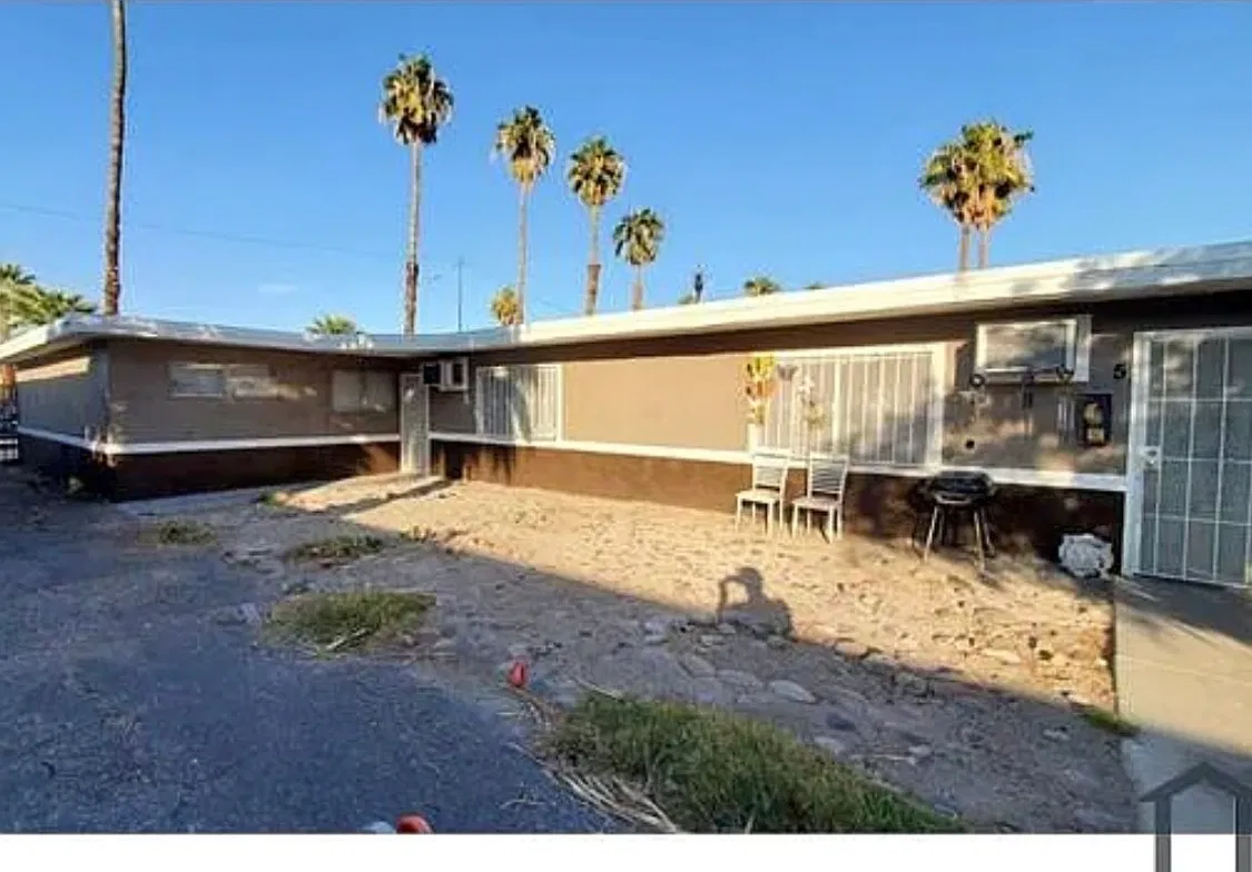 2112 Sunrise Ave — Photo 1