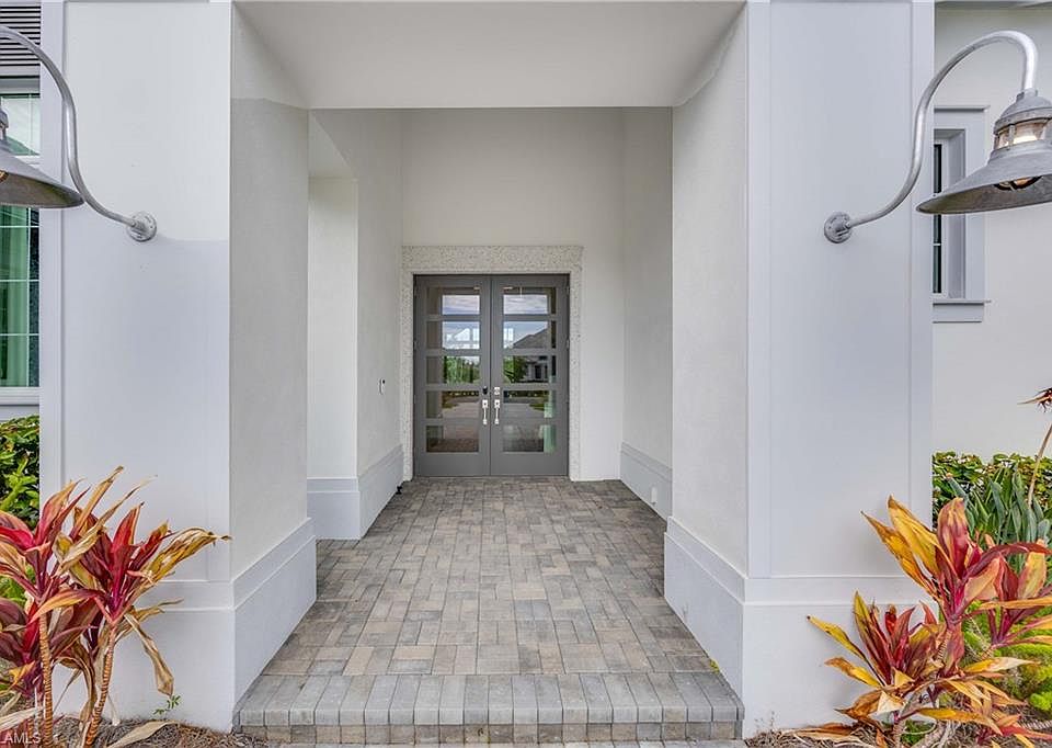 8781 Santo Domingo DR, Naples, FL 34112 | Zillow