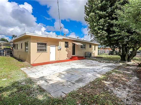 4th image of 2300 NW 95th St #1