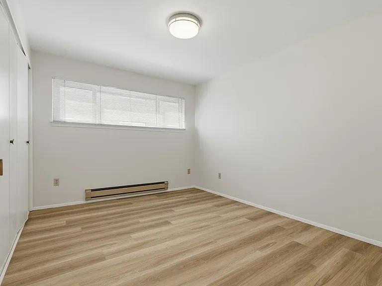 1408 Queen Anne Ave N — Photo 23