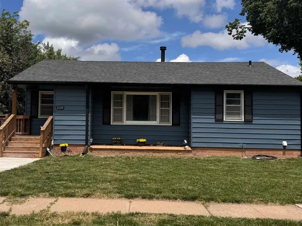 2604 W 5th St, Hastings, NE 68901