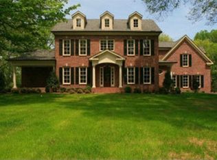 900 Van Leer Dr, Nashville, TN 37220