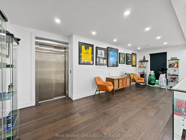 19 Zavarella Ct — Photo 12