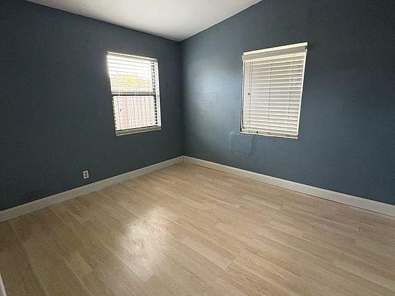 4th image of 3022 French Ave