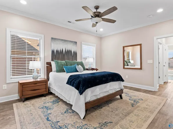 3006 Lisa Ln, Decatur, AL 35603