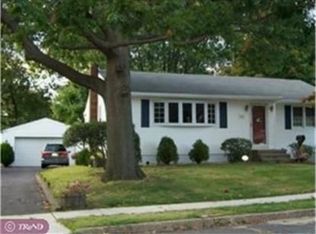 8141 Balfour Rd, Pennsauken, NJ 08110