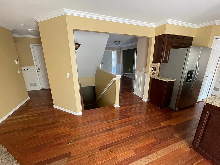 162 Easton Dr — Photo 6
