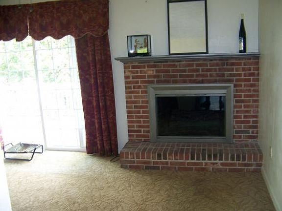 5th image of 424 Dartmouth Dr