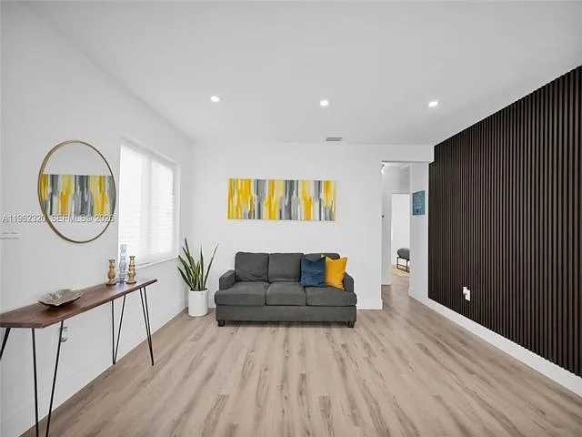 6540 SW 4th St — Photo 17