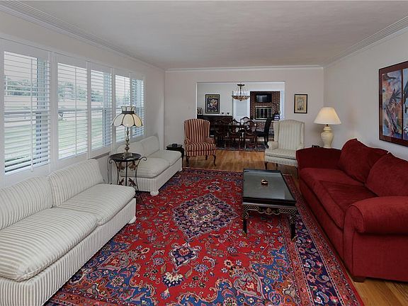 2nd image of 4 Meadow Acres