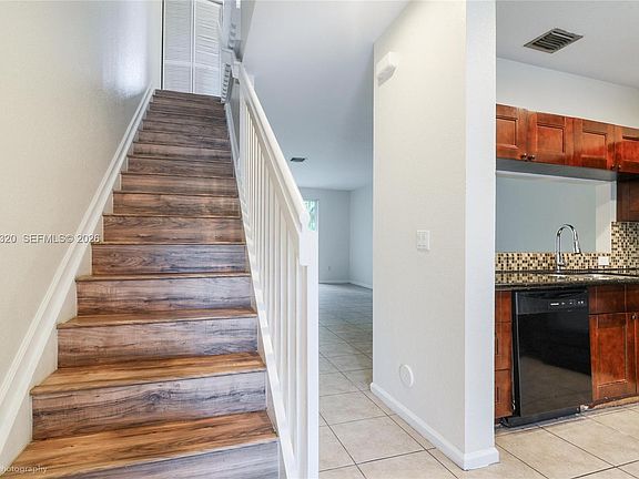 2nd image of 8228 SW 29th St #103