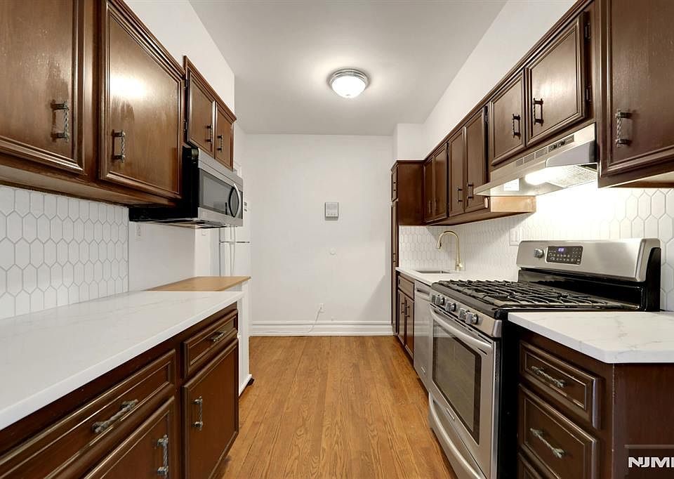 1st image of 100 E Palisade Ave APT A24