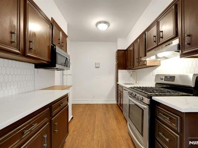 100 E Palisade Ave APT A24, Englewood, NJ, 07631