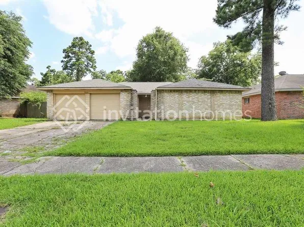 5826 Walnutgate Dr, Spring, TX 77373
