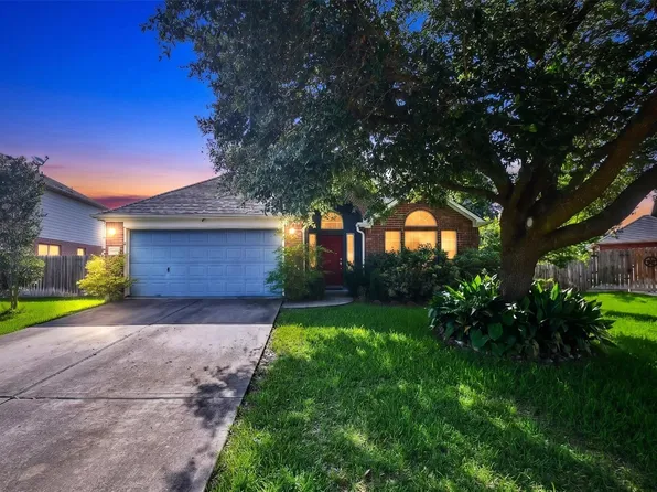 6207 Lake Chase Ct, Katy, TX 77493