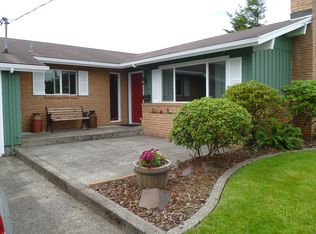 1303 9th St, Tillamook, OR 97141