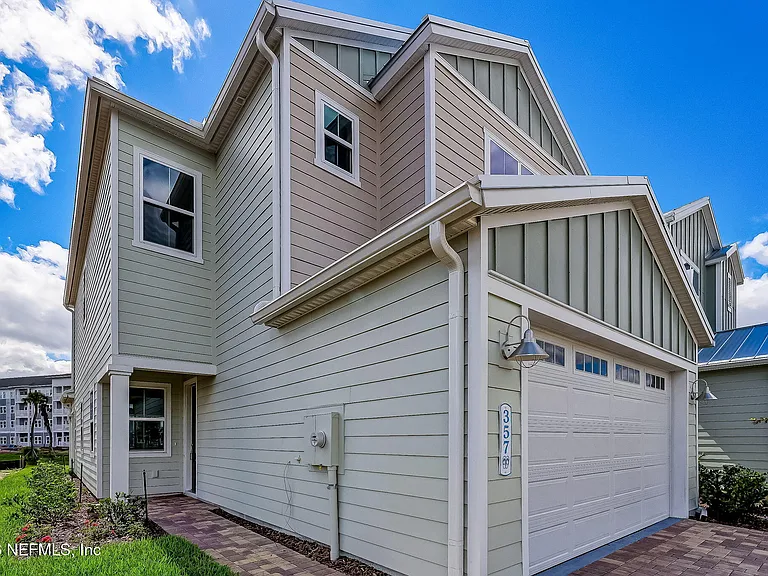 357 Rum Runner Way — Photo 3