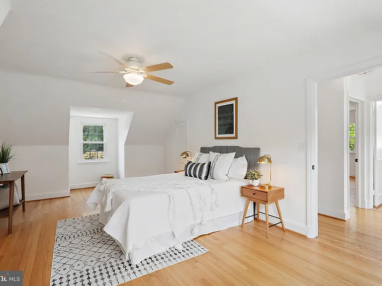 9223 Old Court Rd — Photo 50