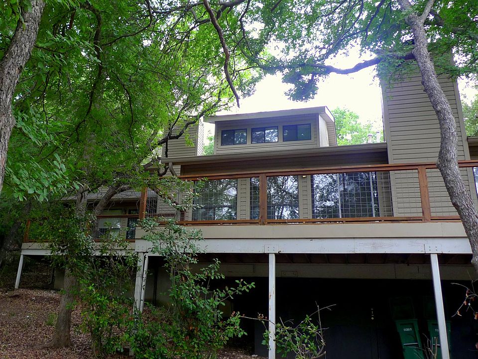 Front view of Unit B