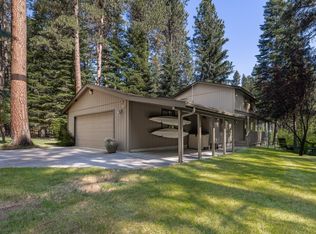 25513 SW Cold Springs Resort Ln, Camp Sherman, OR 97730