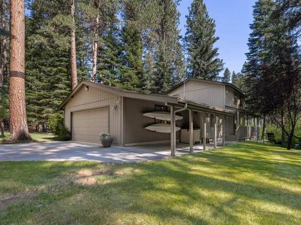 25513 SW Cold Springs Resort Ln, Camp Sherman, OR 97730
