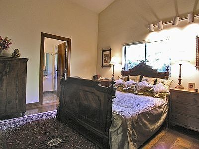 Guest Room Suite