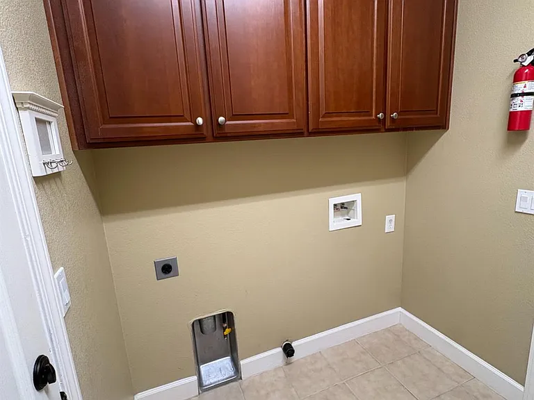 1105 N Perry Ave — Photo 50