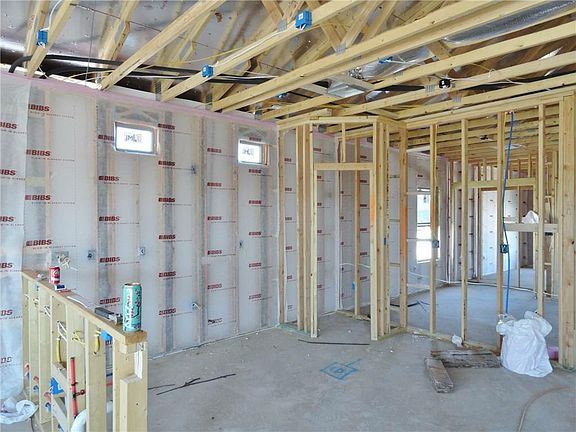 2nd image of 14338 Loma Esmeralda Dr