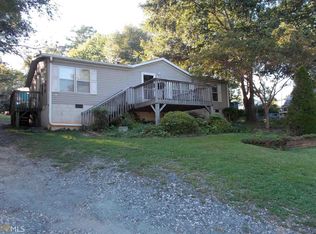 88 S Hill St, Toccoa, GA 30577