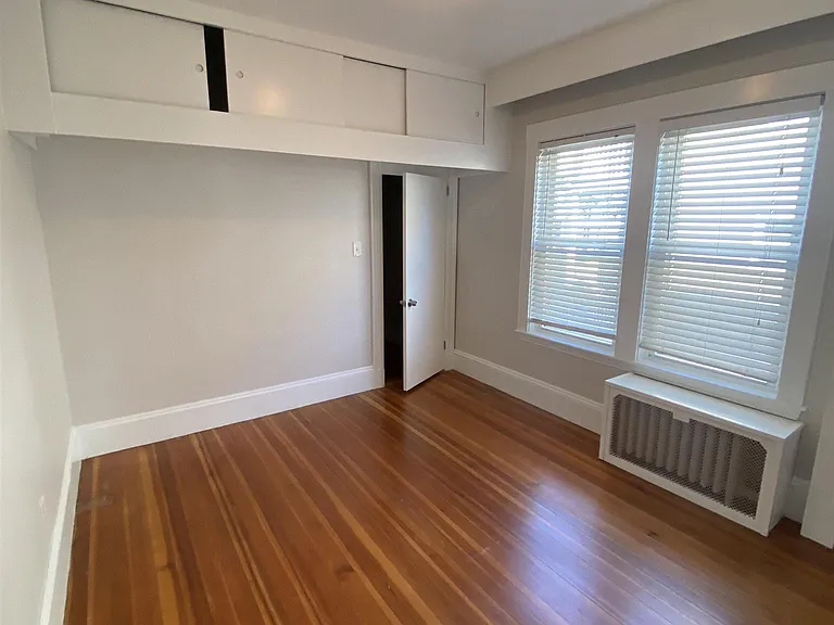 18 Alexander Ave #2 — Photo 5