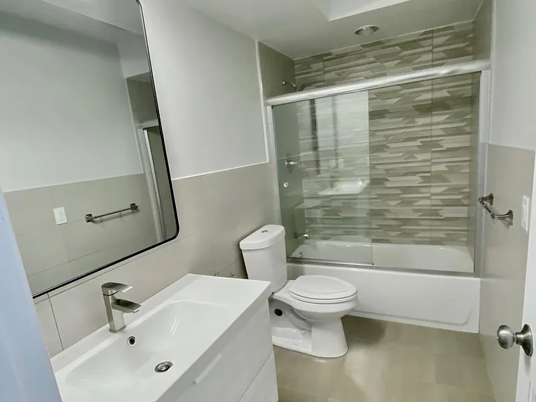 1111 N Old Woodward Ave #1 — Photo 18