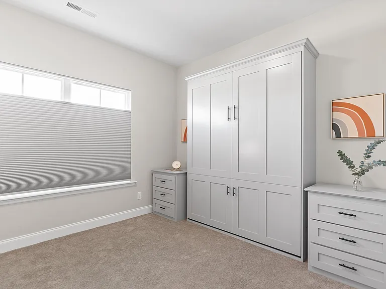 658 Bellingham Dr NE — Photo 24