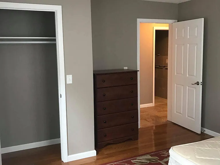 318 Pleasant St — Photo 25