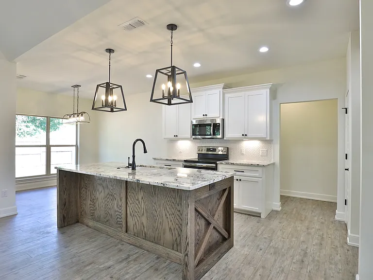 5702 Legacy Dr — Photo 21